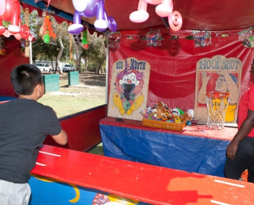 carnival-game-booths-with-prizes-1030x687